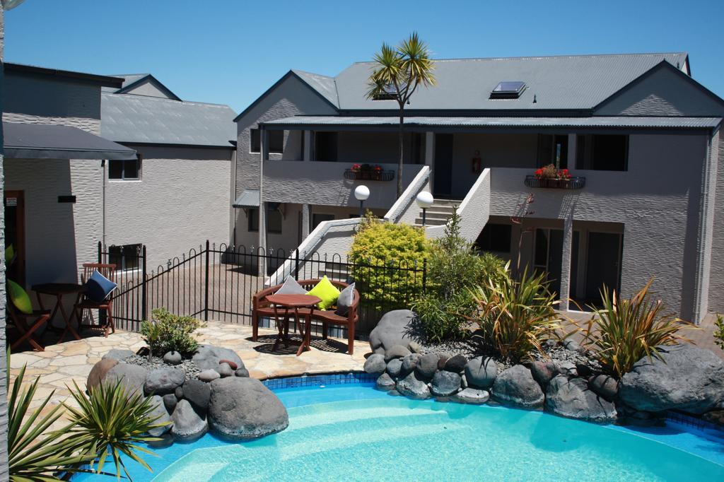 Suite with Lake View